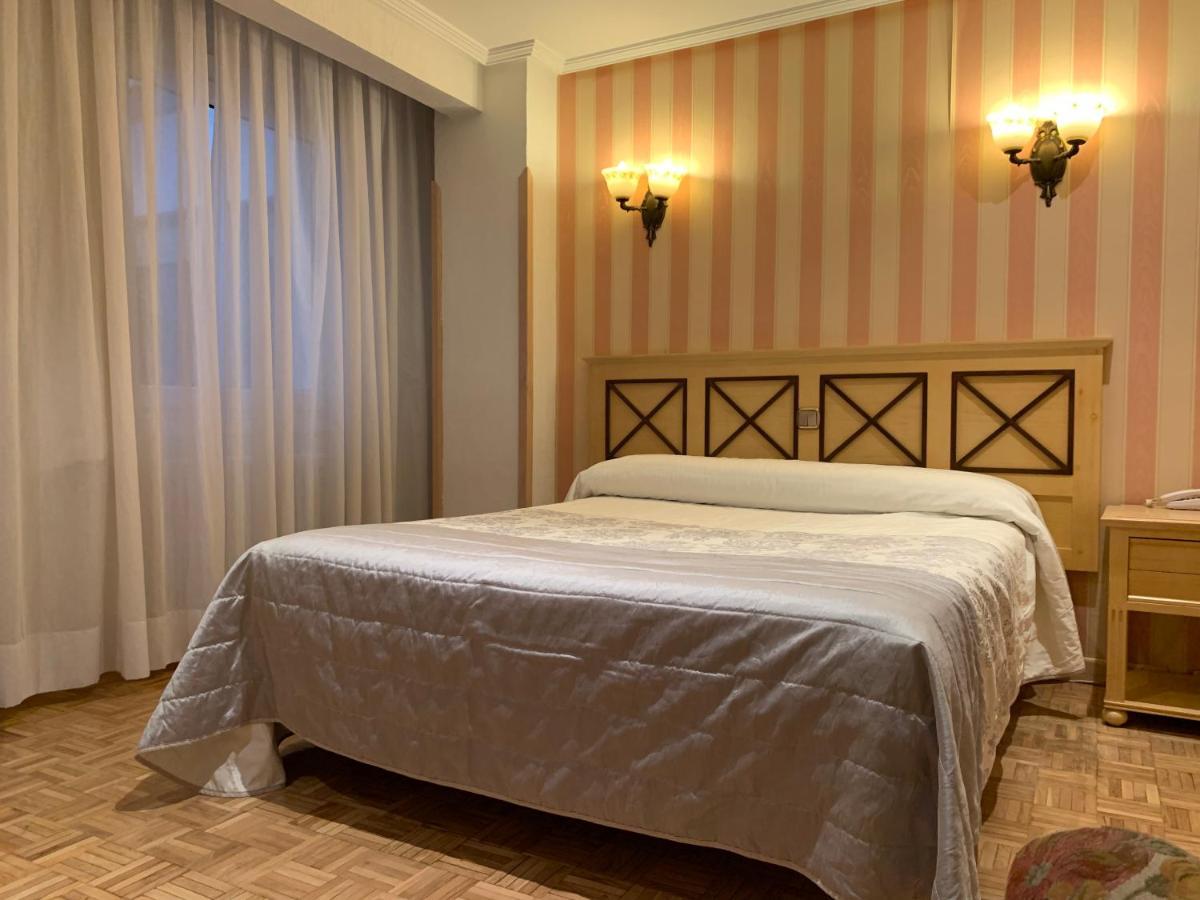 ארנדה דה דוארו Hotel Julia מראה חיצוני תמונה