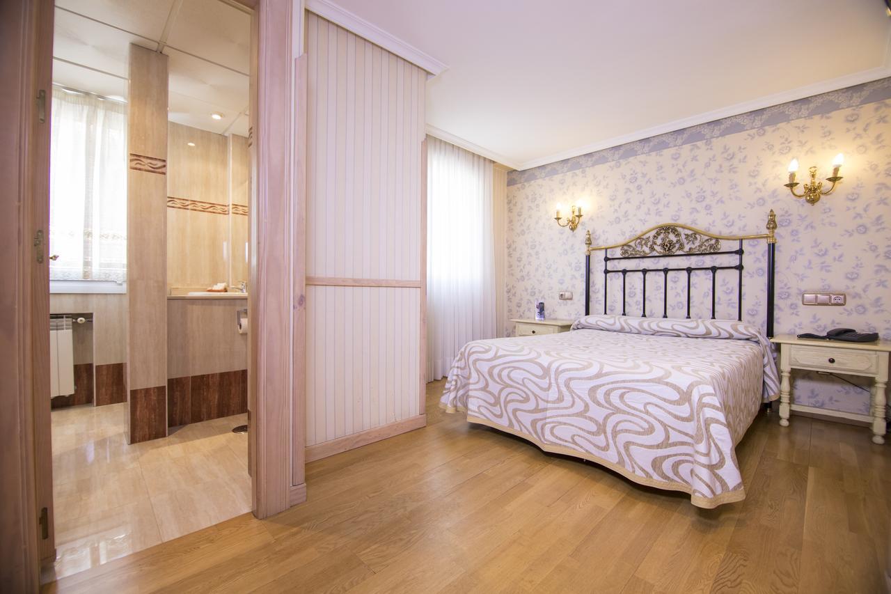 ארנדה דה דוארו Hotel Julia מראה חיצוני תמונה